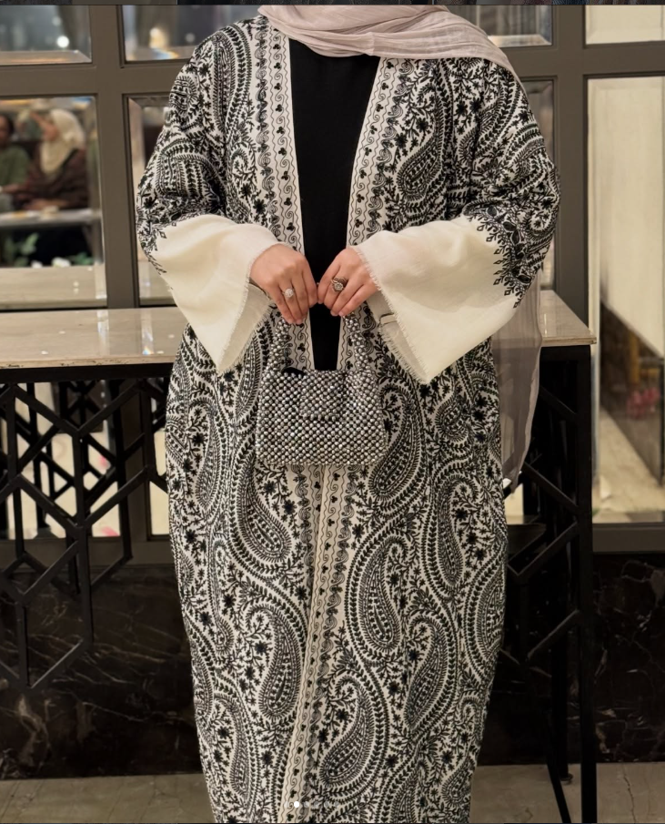 Pashmina Abaya (White with Black embroidery)
